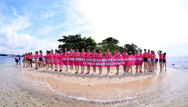 Thí[-]sinh[-]Hoa[-]hậu[-]Việt[-]Nam[-]2014[-]hào[-]hứng[-]đến[-]với[-]thiên[-]nhiên
